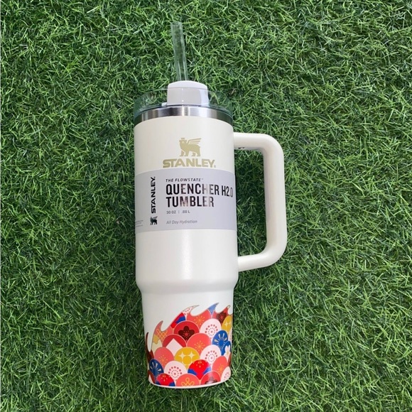 Cream Dragon Stanley Cup The Lunar New Year Limited Edition Quencher H2.0 Flow - Picture 2 of 6